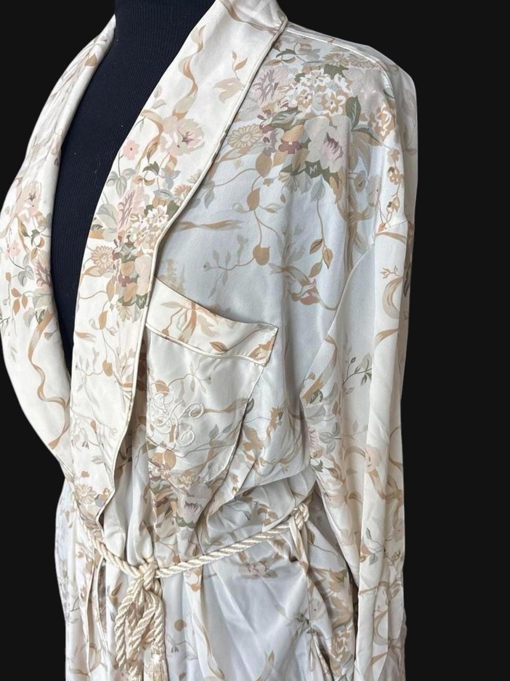 Vintage Floral Cream Satin Wrap robe
